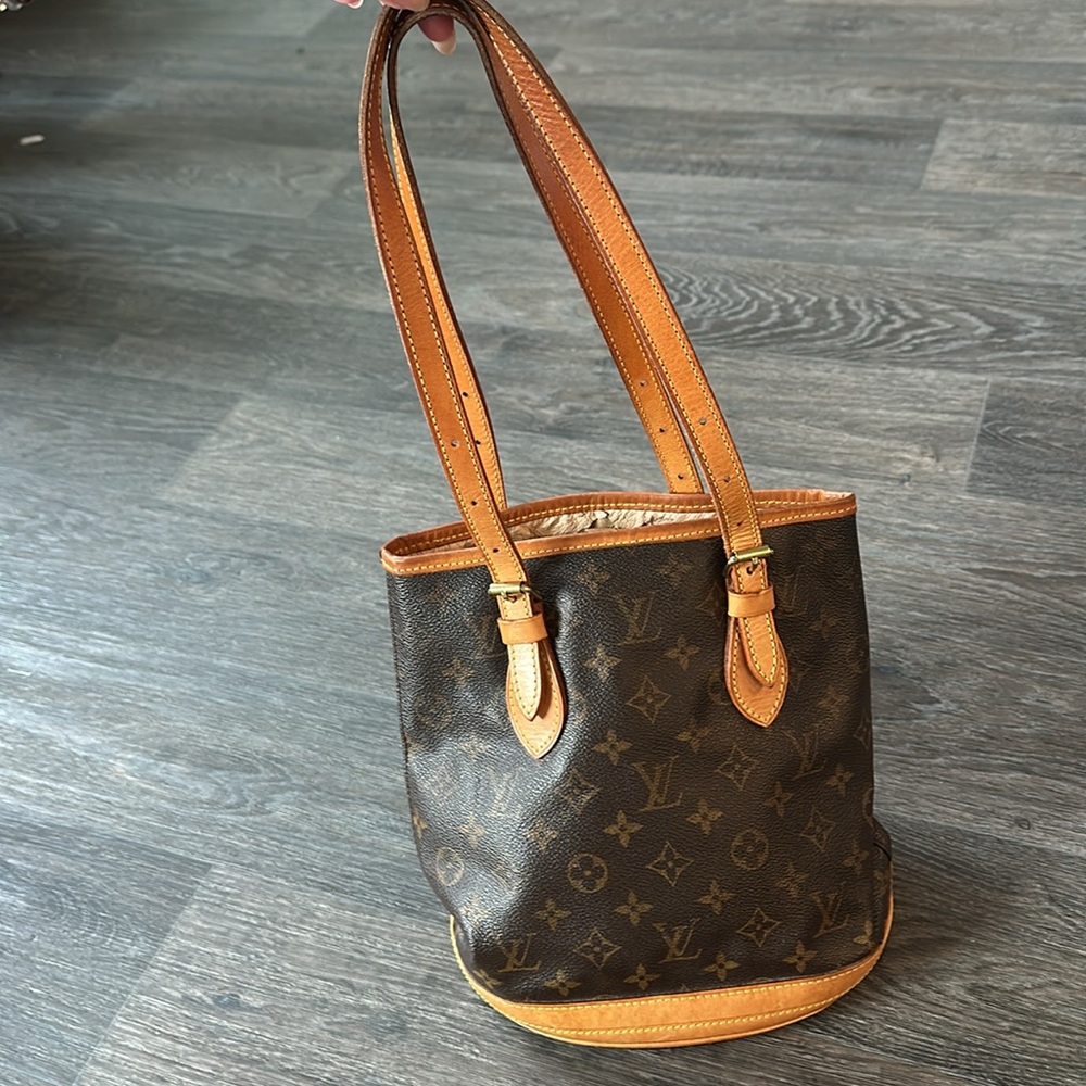 LV Monogram Petit Bucket Vintage 2001 Marc Jacob’s Louis Vuitton authentic